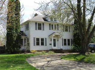 285 Derbyshire Rd, Waterloo, IA 50701