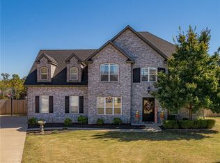 5215 S Sloan Cir, Rogers, AR 72758