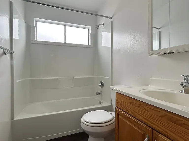 4945 Narragansett Ave — Photo 12