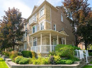 130 Park St E #15, Mississauga, ON L5G 4W1