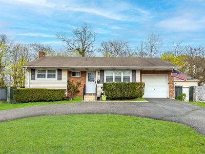 339 Oakland Avenue, Central Islip, NY, 11722