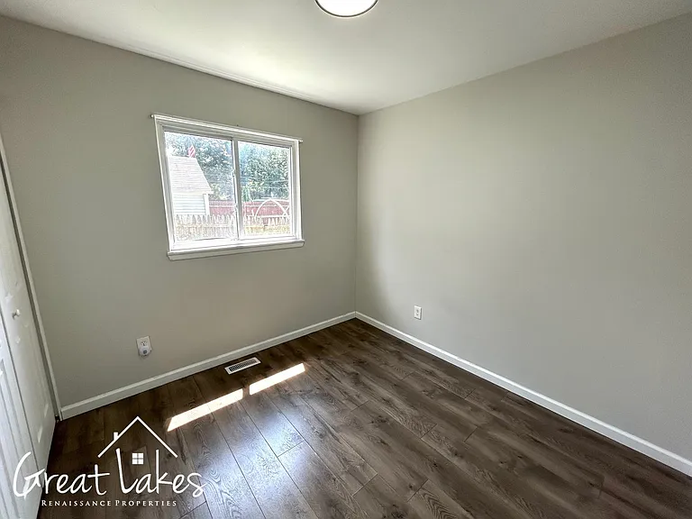20797 Gentner St — Photo 11
