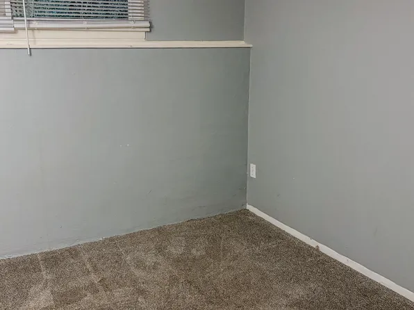 2619 Weir Ave E, Colorado Springs, CO