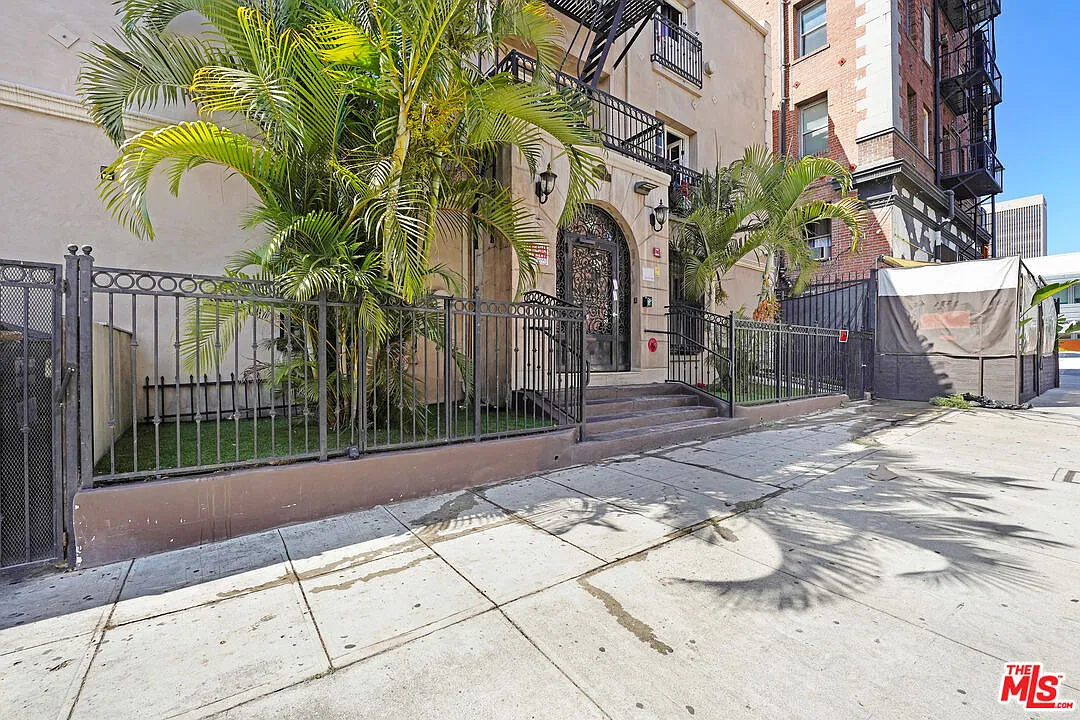 Studio, 1.0 bath, 600 sqft, $1,550 — Photo 1