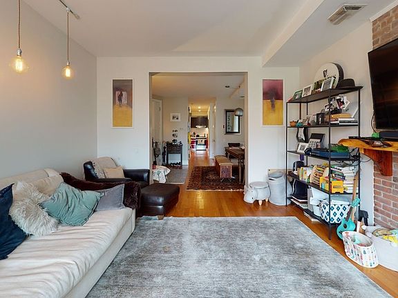 4th image of 1200 Pacific St #2A