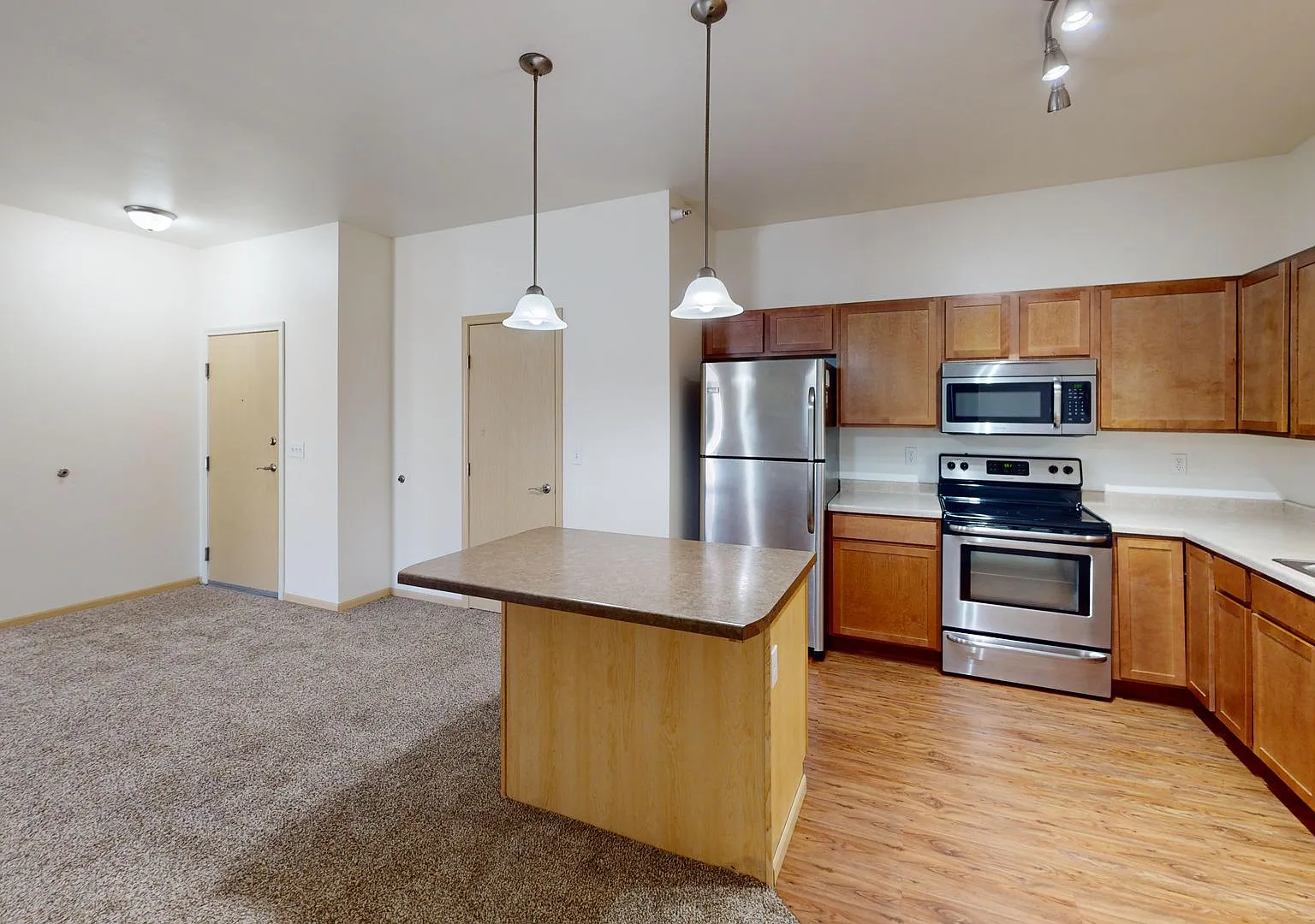 Cascades Apartments — Photo 4