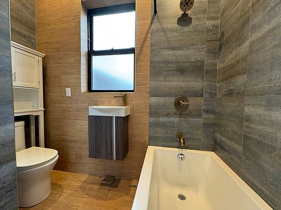 5th image of 632 Sterling Pl #3F
