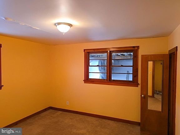 5th image of 1502 Garst Rd