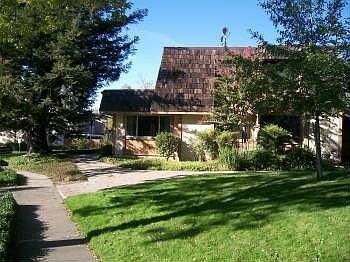 3rd image of 5022 Greenberry Dr