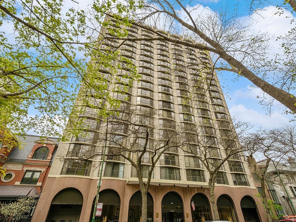 1st image of 1440 N State Pkwy APT 17A