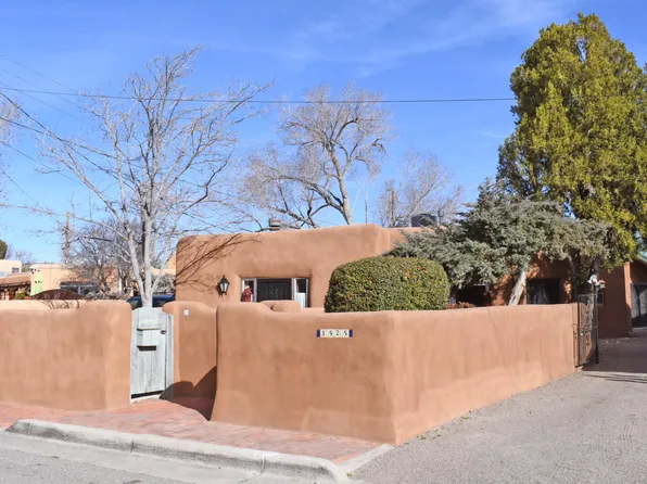 1525 Granite Ave NW, Albuquerque, NM 87104