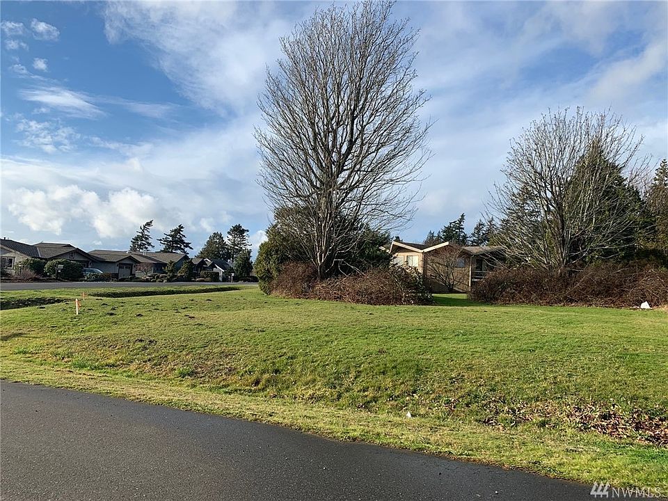 5752 Nakat Way Blaine WA Zillow