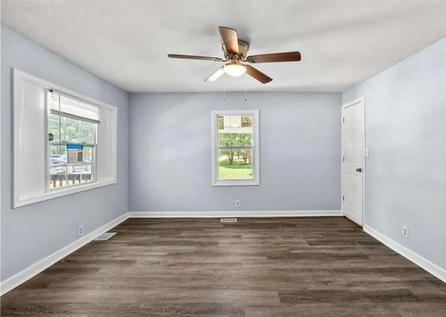 3 bed, 1120 sqft, $1,750 — Photo 3