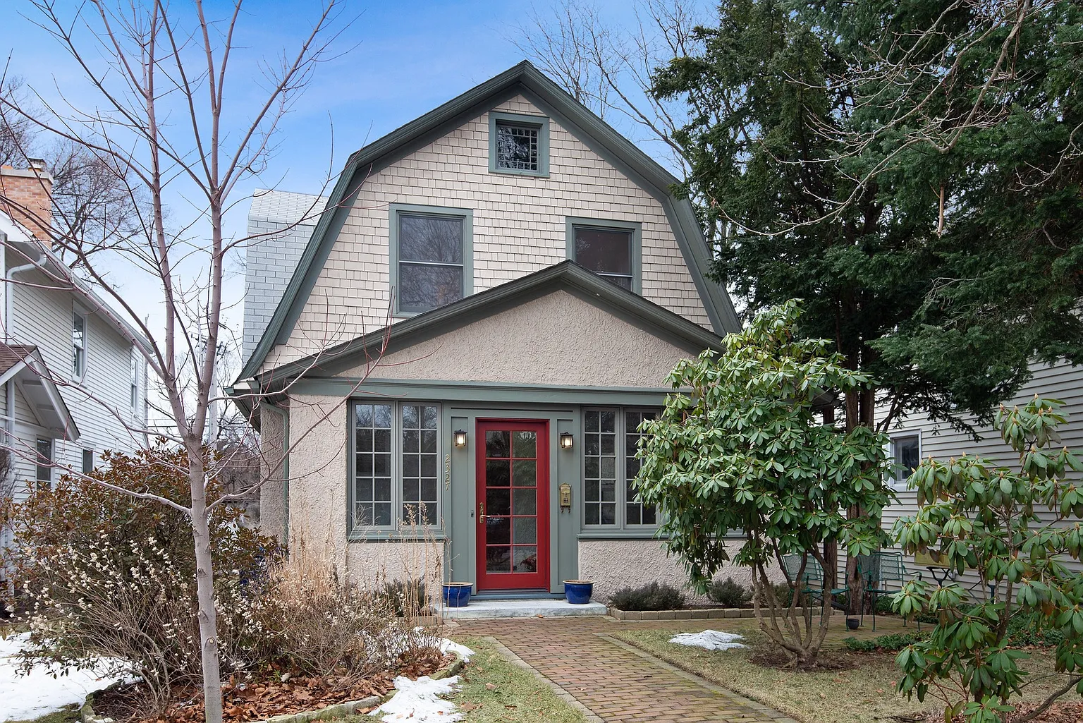 2327 Ridge Ave photo 1