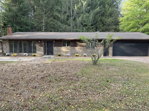 23424 38th Ave, Mattawan, MI 49071