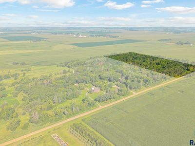 465 Avenue, Colton, SD, 57018