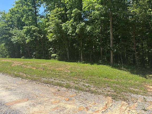 3rd image of 247 Buck Cir
