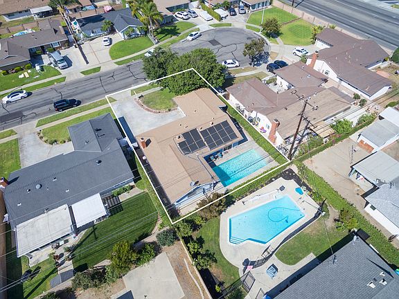 4th image of 6942 Amy Ave