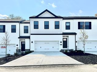 206 Hanover Ln, Washington, PA 15301