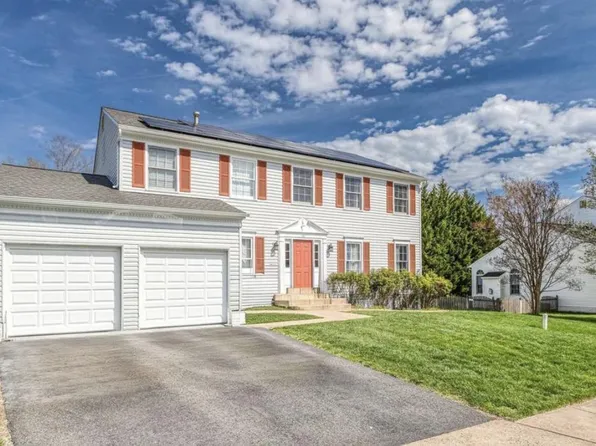 29 Palace Ln, Stafford, VA 22554