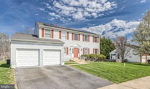 29 Palace Ln Photo 1