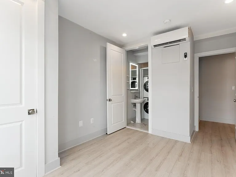839 Kennedy St NW #204 — Photo 14