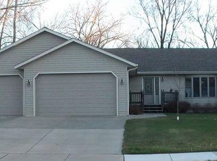 2831 S Bridge St, New Ulm, MN 56073