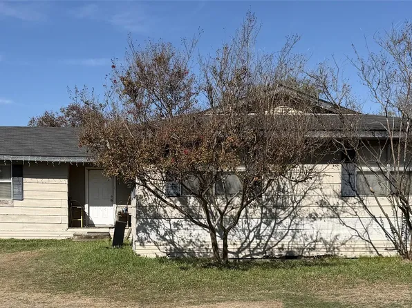 1046 State Highway 21 W, Cedar Creek, TX 78612