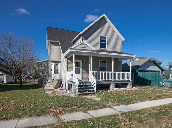 114 Center St, Neenah, WI 54956