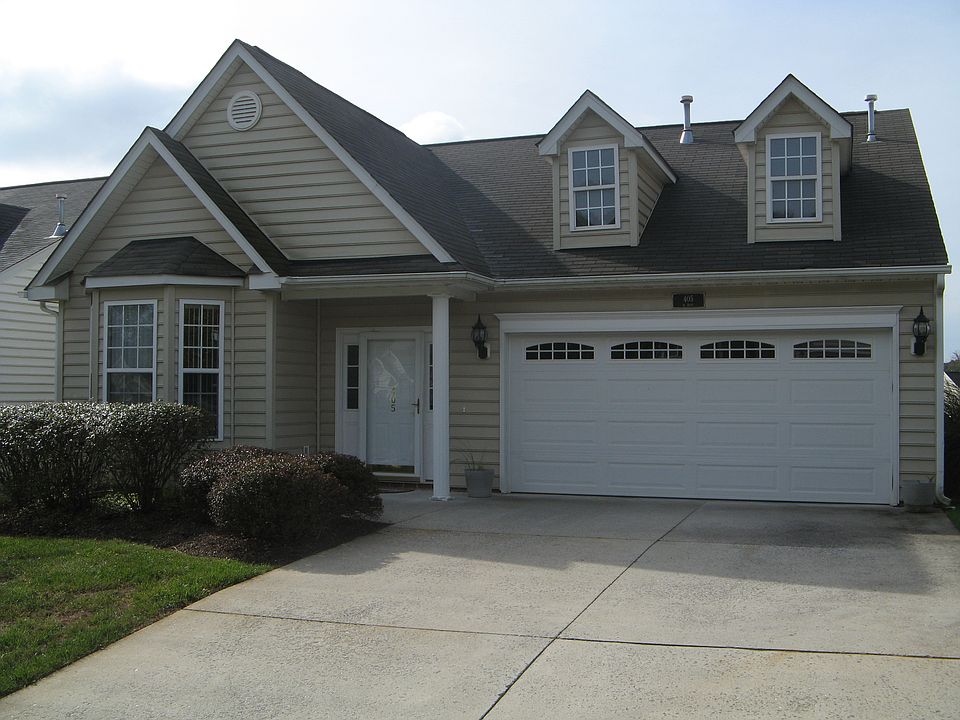 1st image of 405 Legacy Oaks Cir