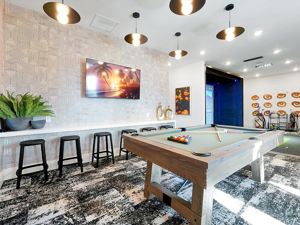 Building Photo 4
