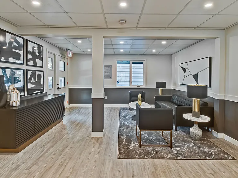 65 Lynnridge Vlg SE — Photo 11