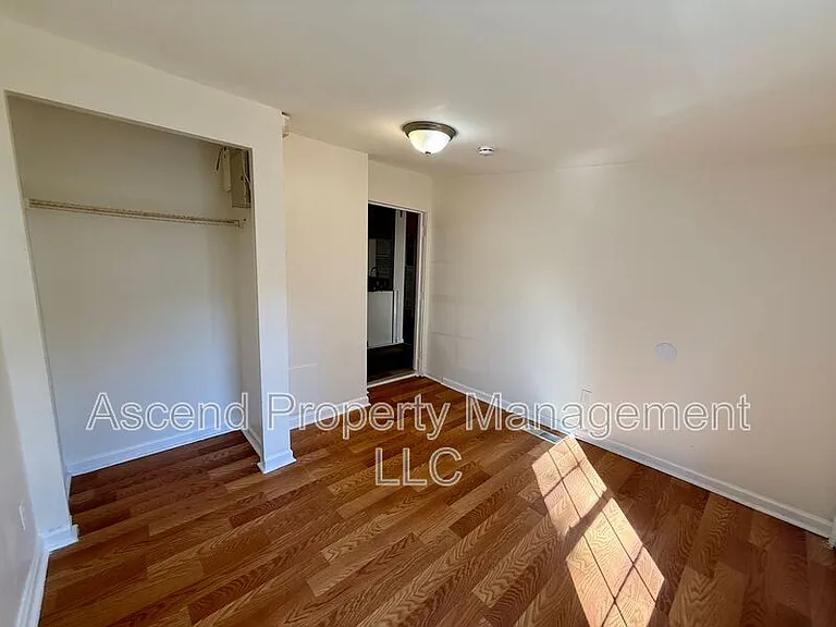 3208 Dodds Ave #B — Photo 10