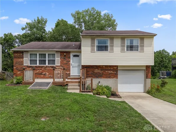 3212 Dorf Dr, Dayton, OH 45439