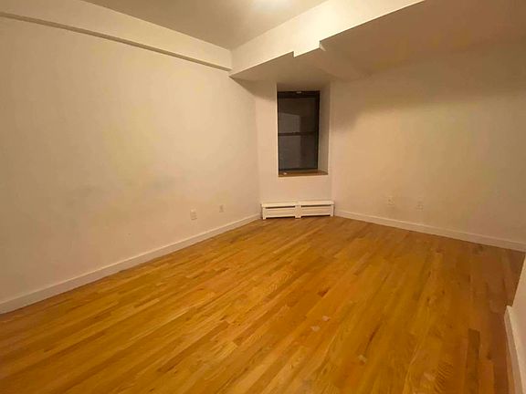 4th image of 313 E 93rd St APT 1C