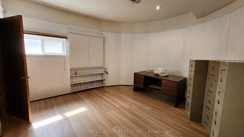 Toronto House for rent - 4 Bedrooms — photo 18
