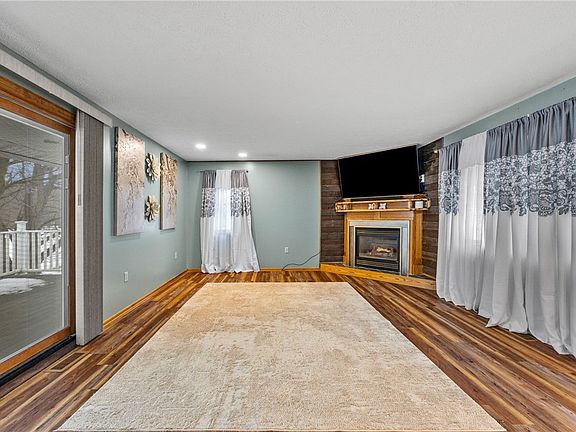 5th image of 3242 Hanagan Rd