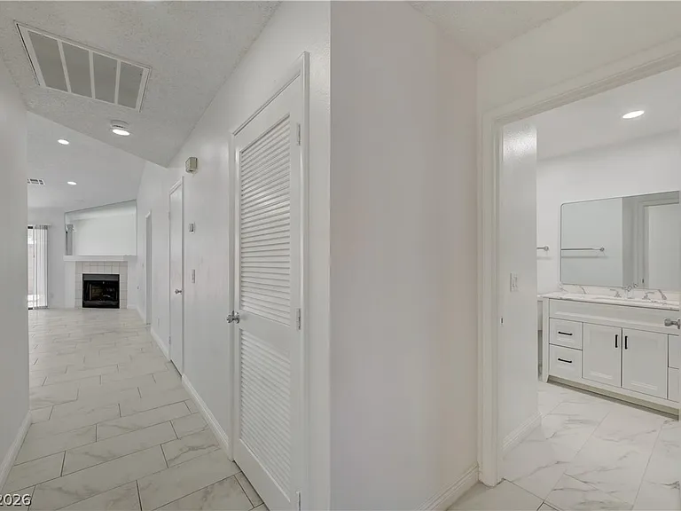 313 Crosswind Way — Photo 12