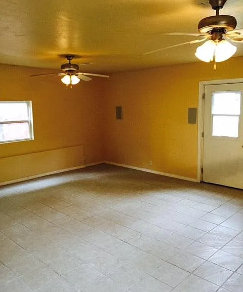 9708 Lyric Ln — Photo 3