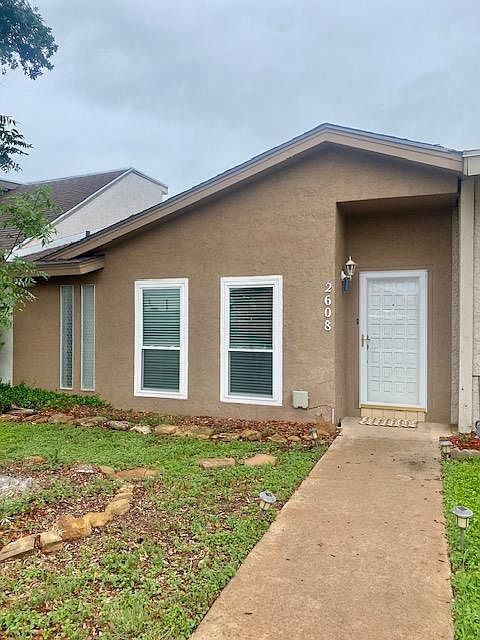 1st image of 2608 Sunset Dr