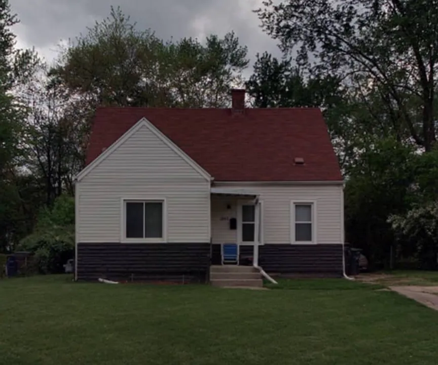 1945 Brentnell Ave