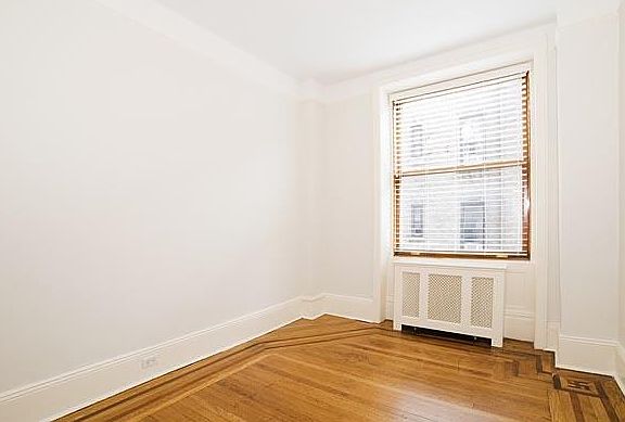 3rd image of 527 Cathedral Pkwy #65