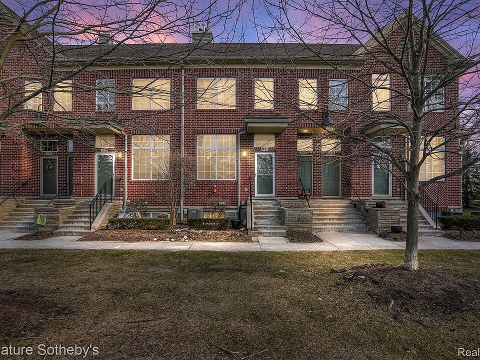 1st image of 1442 Crimson Way