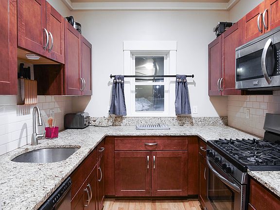 4th image of 54 Loomis St Unit 2101