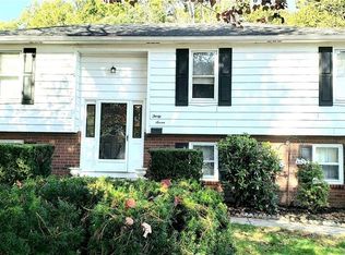 37 Goodwin St, Warwick, RI 02818