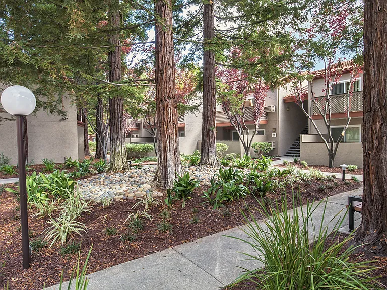 Valley Plaza Villages — Photo 16