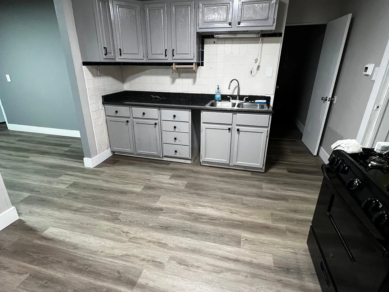 2 bed, 1063 sqft, $1,600 — Photo 2