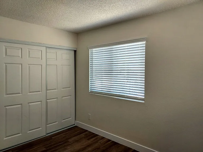 Villa Hermosa Apartments — Photo 7