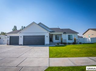 3766 Hidden Valley Dr, Ammon, ID 83406