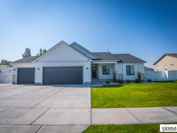 3766 Hidden Valley Dr, Ammon, ID 83406